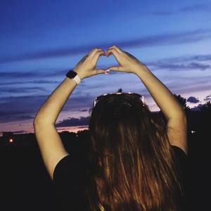 Meet your Posher, Alexandra